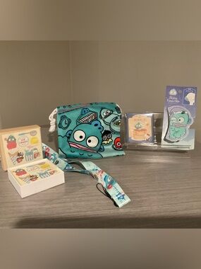 Sanrio Hangyodon Bundle